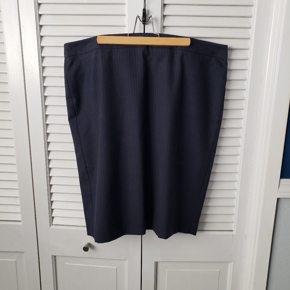 Navy pinstripe Ann Taylor pencil skirt